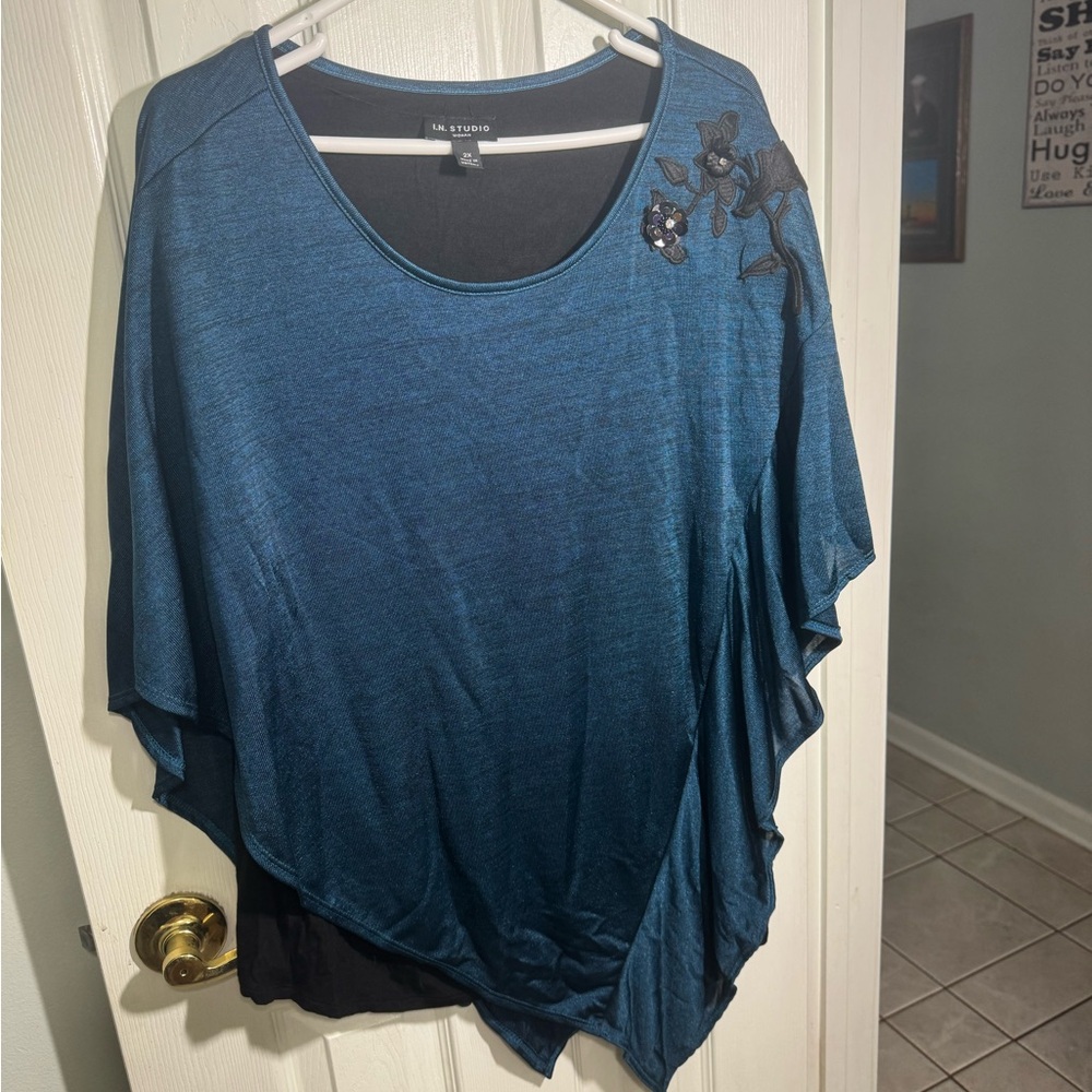 I.N. Studio Teal Women's Blouse with Floral Detail Size 2X NWT!